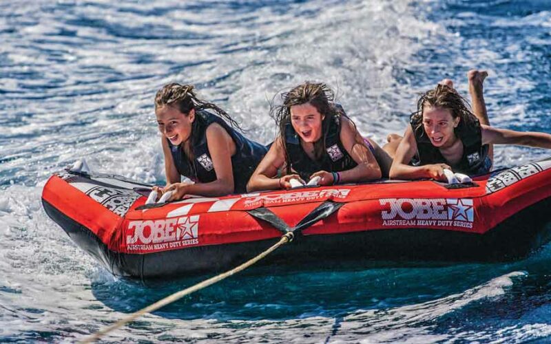 Parachute-ascentionnel-bouée-banane-ski-wakeboard-cannes-mandelieu