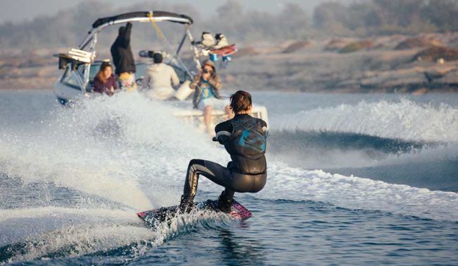 wakeboard-wakesurf-wakeskate-skinautique-boatevasion
